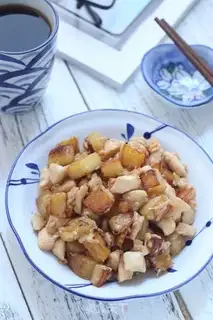 Make Dry-burned potatoes and chicken step 8