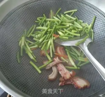 Make Smoky bacon and garlic step 6