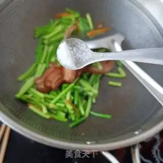 Make Smoky bacon and garlic step 9