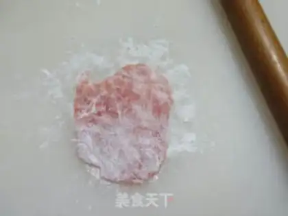 Make Pickles and swirling meat soup step 2