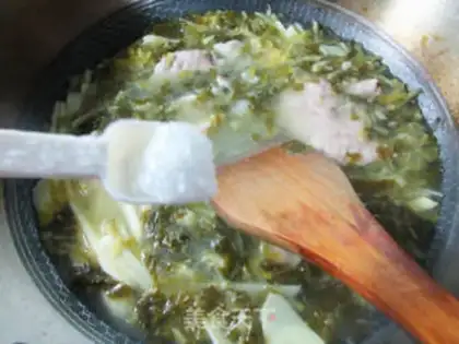 Make Pickles and swirling meat soup step 7