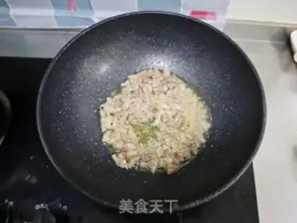 Make Scrambling of mushroom beef step 5