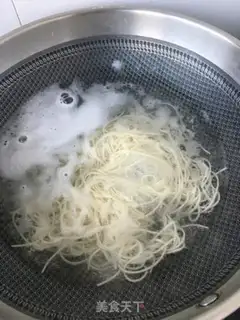 Make Sweet peas with hot chicken noodles step 9
