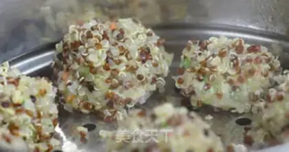 Make Quinoa chicken chestballs step 7