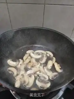Make Mushrooms steamed yellowfish step 5