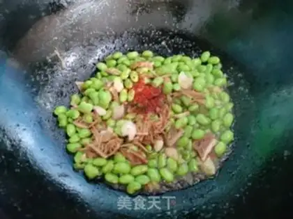 Make The soybeans fried the leaves step 5