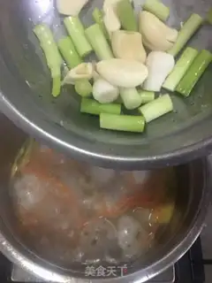 Make Gunmaru cuisine soup step 5