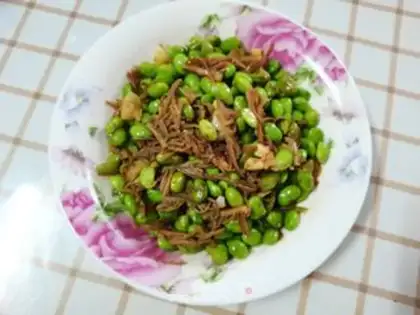Make The soybeans fried the leaves step 9