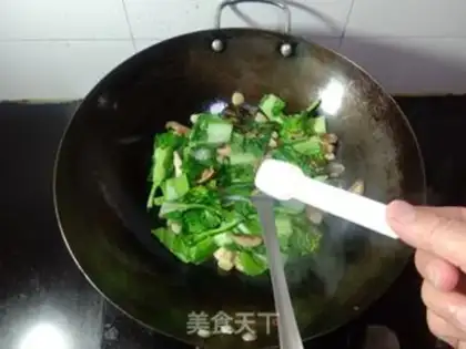 Make Fry mushrooms step 4