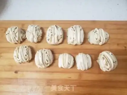 Make Black sesame roll step 5
