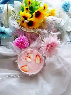 Make Strawberry shakes step 5