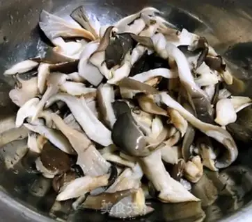 Make A tofu soup for mushrooms step 4