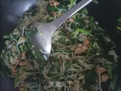 Make Spring rolls step 4