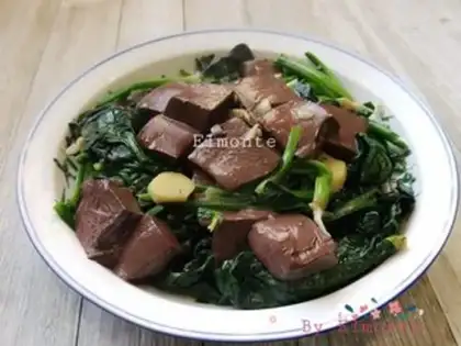 Make Spinach and duck blood step 9