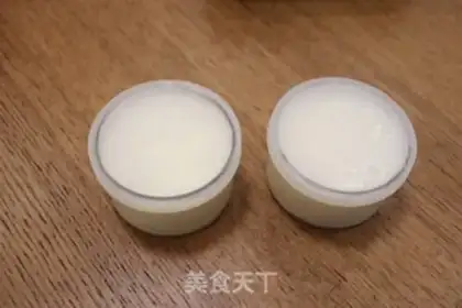 Make Homemade non-sugar yogurt step 4