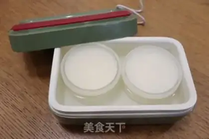 Make Homemade non-sugar yogurt step 5