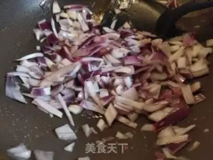 Make Curry cow and potatoes step 2