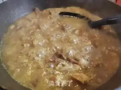 Make Curry cow and potatoes step 5