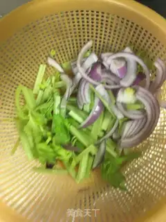 Make Black pepper seafood fan step 0