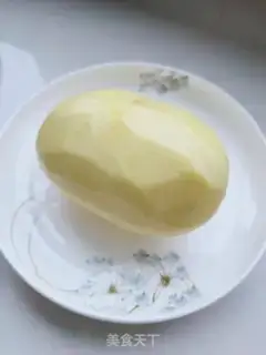 Make Potato fries with chicken wings step 1