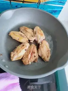 Make Potato fries with chicken wings step 7