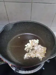 Make Scrambled rice step 2