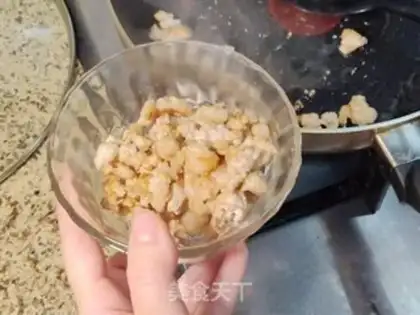 Make cucumber-dried meat step 4