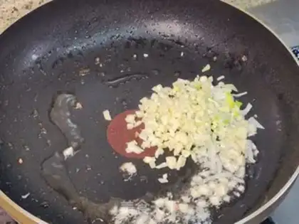 Make cucumber-dried meat step 5