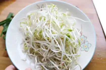 Make Red potato fan sprouts step 1