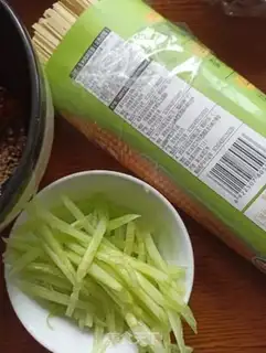 Make Spicy noodles step 1