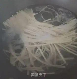 Make Spicy noodles step 2