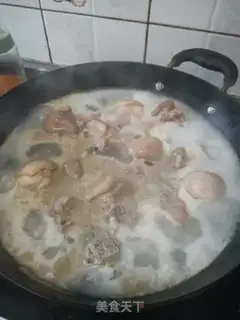 Make Red burning pig hands step 1