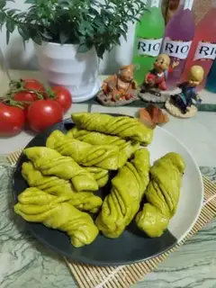 Make Spinach rolls step 15
