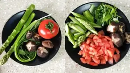 Make Shrimp noodles step 1