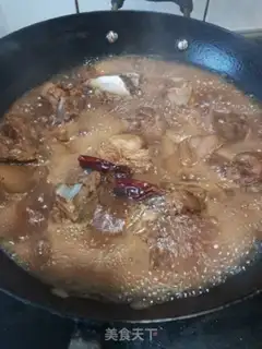 Make Red burning pig hands step 8