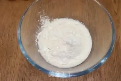 Make A milk bun of flowers step 1