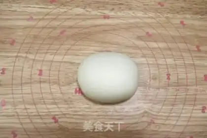 Make A milk bun of flowers step 4