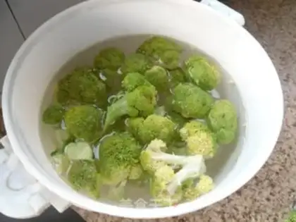 Make Seafood broccoli step 1