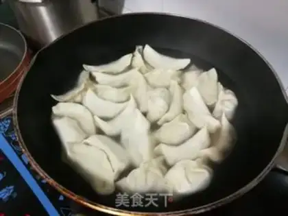 Make The meat dumplings step 9