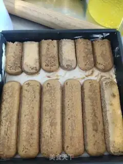 Make Sakura Tiramisu step 5