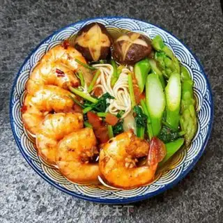 Make Shrimp noodles step 16