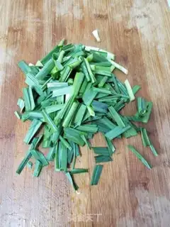 Make Garlic saplings step 0