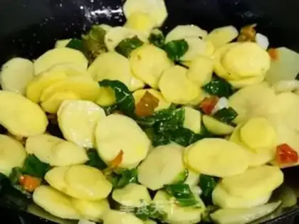 Make Chili potatoes step 4