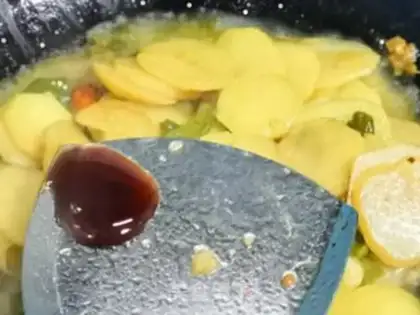 Make Chili potatoes step 8