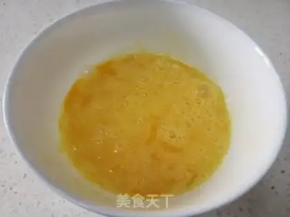 Make spinach fried goose eggs step 2