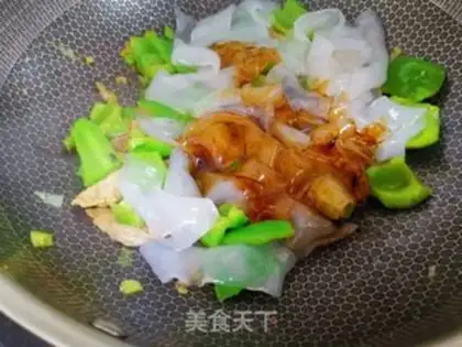 Make Pumping up green pepper step 9