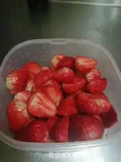 Make Sugar strawberry step 0