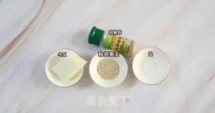 Make Quinoa tommelon soup step 0