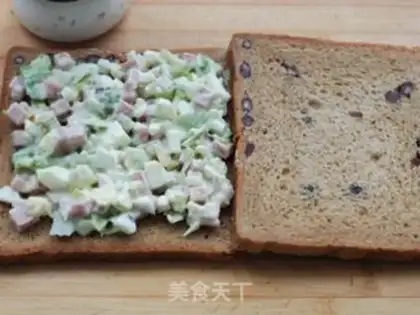 Make Tata sauce, whole wheat sandwich step 3