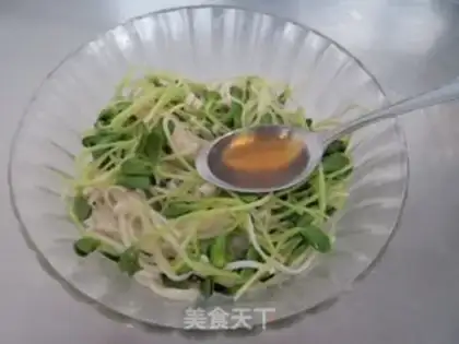 Make Black bean sprouts with golden needle mushrooms step 7